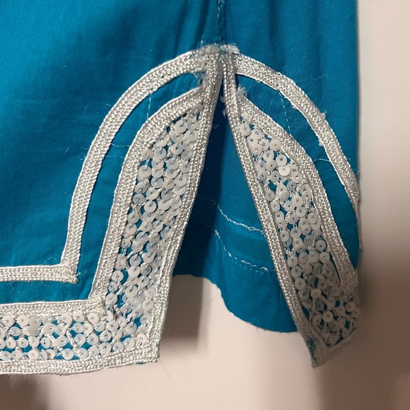 Chicos Tunic Top Embroidered Womens Size 2 Large Sequins Beachy Boho Capri Blue - Picture 8 of 11
